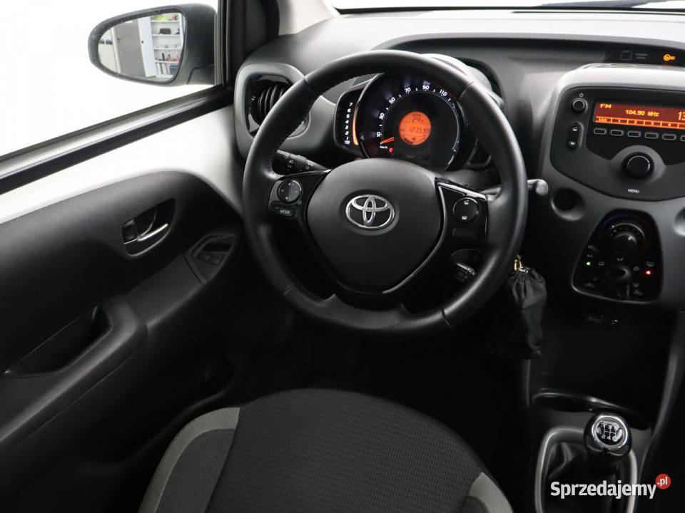 Toyota Aygo 10 VVTi dolnośląskie Bielany Wrocławskie