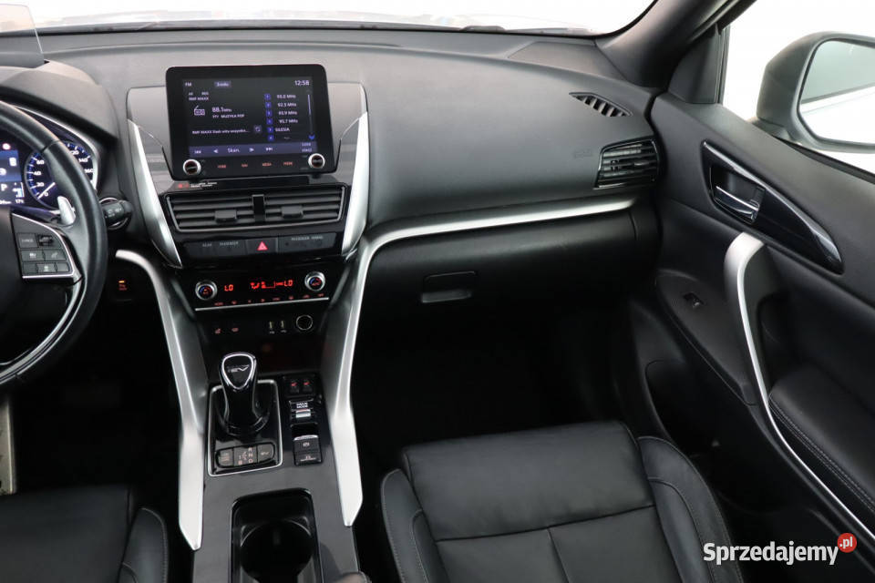 Mitsubishi Eclipse Cross PluginHybrid radio Zabrze