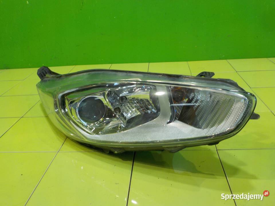 FORD FIESTA MK7 LIFT 10 B 14r HB 5D lampa prawa Motoryzacja Suków