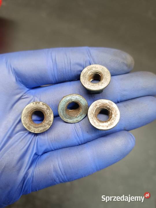 Nakrętka szpilki cylindra cylinder silnik części Gołaczewy