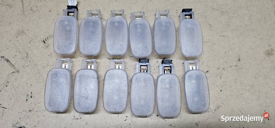 Lampka kabiny mercedes w211 2118203801 wielkopolskie Zbąszyń