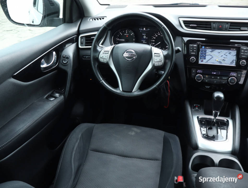 Nissan Qashqai 16 dCi światła przeciwmgielne Samochody osobowe