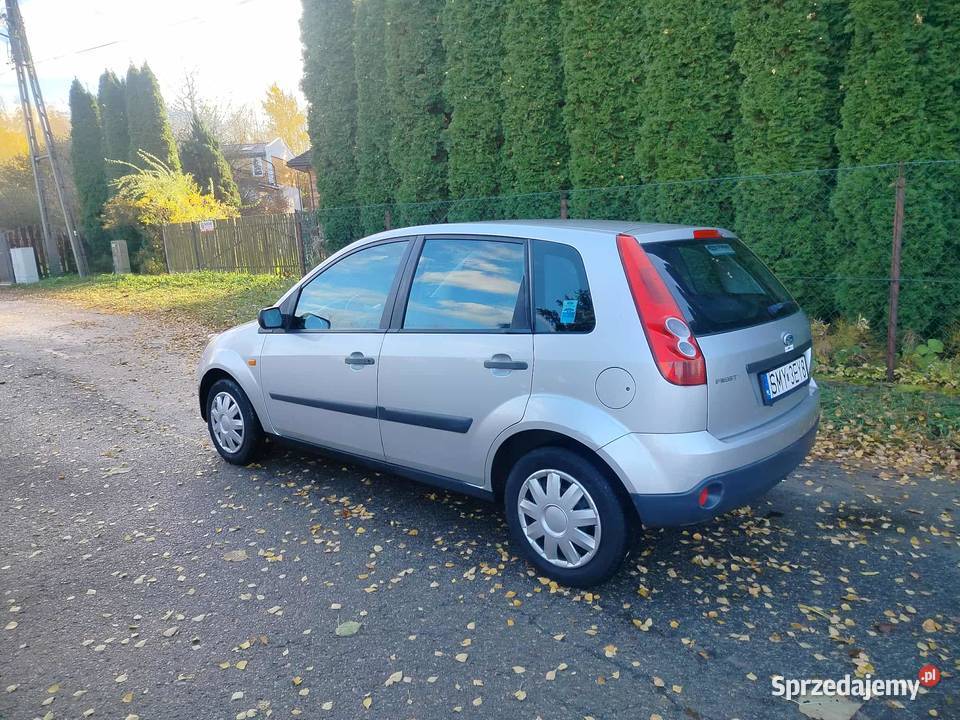 Fiesta 125 benzyna opłaty na zamiana 280000km Poręba sprzedam