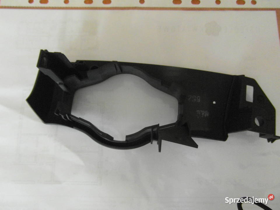 Ramka włącznika świateł 8T2858342 AUDI A4 s4 A5