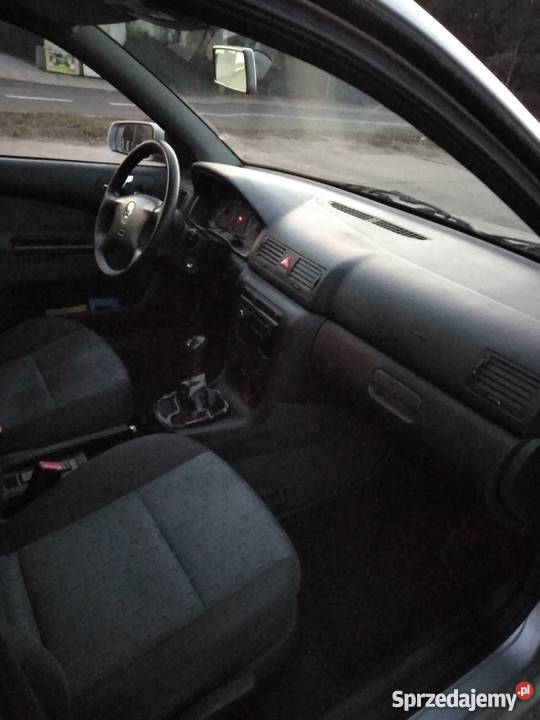 Skoda Octavia 2002 r z instalacją LPG manualna