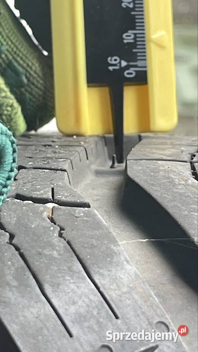 2 Oponykumho Solus wielosezonowe 8mm 275 55 17 sprzedam