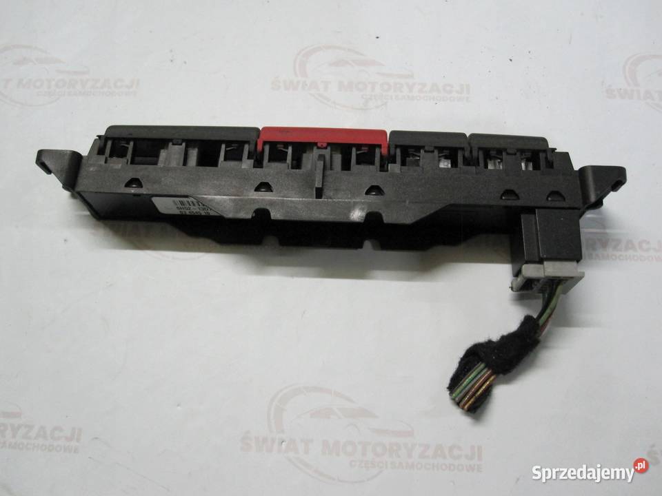 LAND ROVER FREELANDER II 06r włącznik świateł
