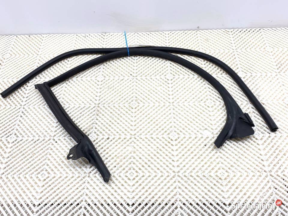 USZCZELKA DRZWI PRZÓD PRAWA AUDI A7 4G Hatchback Uszczelki podkarpackie sprzedam