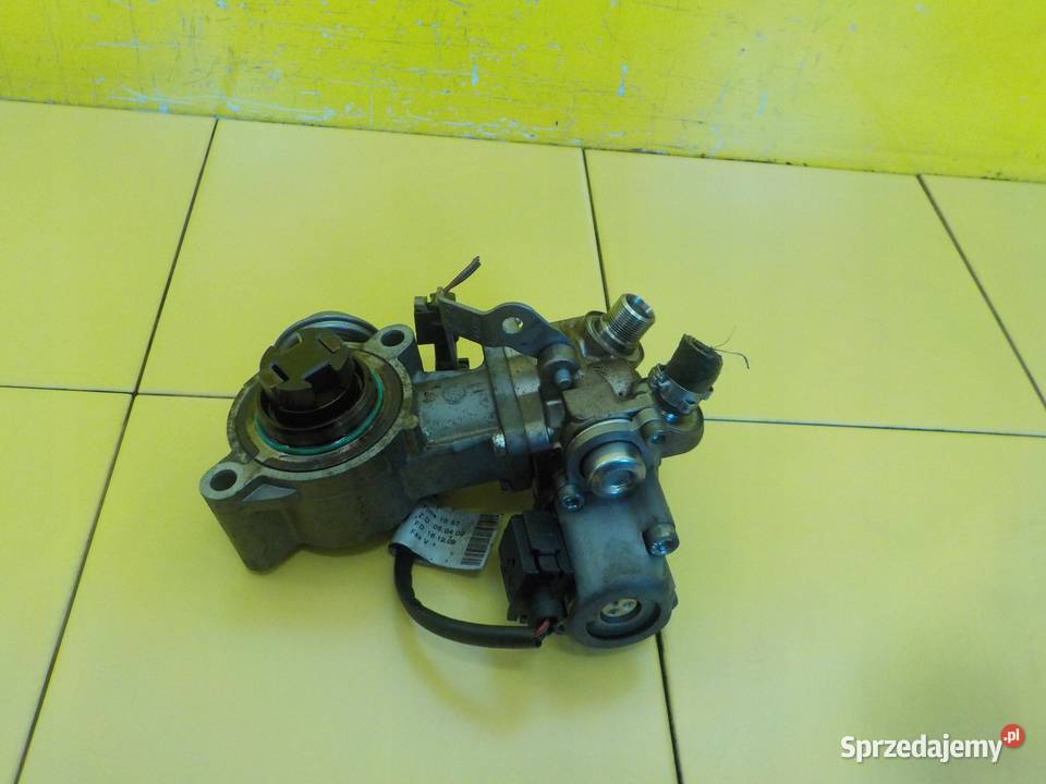 MERCEDES W204 18 CGI 11r 156 271820 pompa paliwa