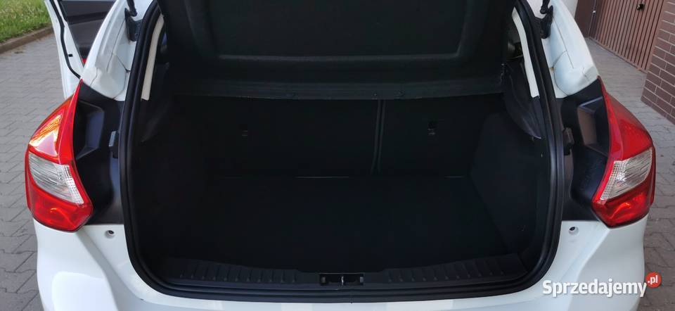 FORD FOCUS 2013r BEZWYPADKOWY GARAŻOWANY 10 Zarejestrowany w Polsce Poznań