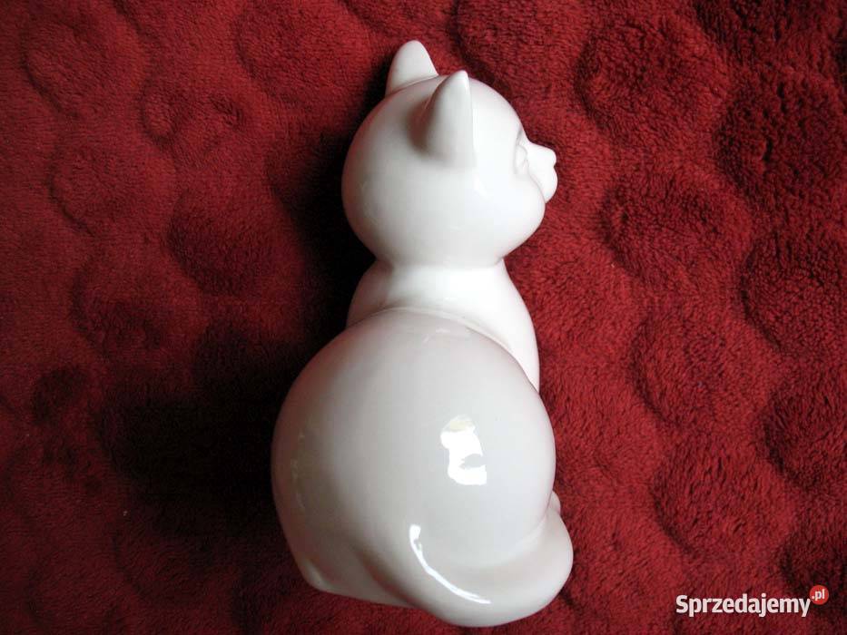 Kot biały kotek Figurka średnia porcelana 12 x 9