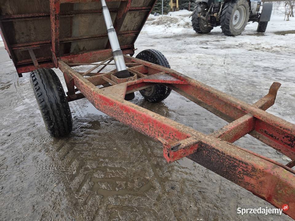 Przyczepa jednoosiowa wywrotka Przyczepy rolnicze Lubomino