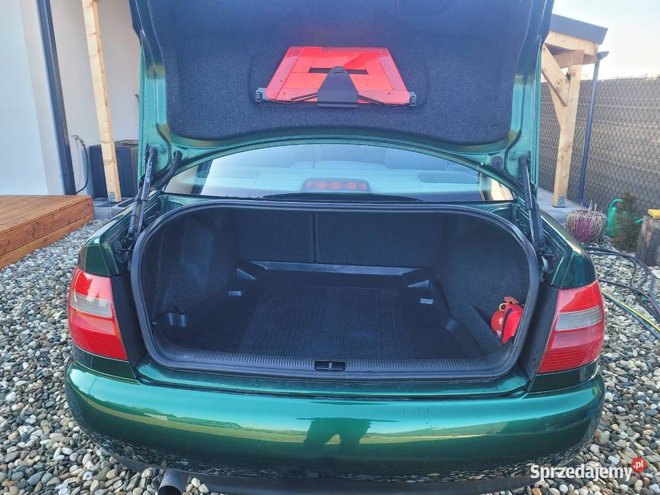Audi a4 b5 16 Pb gaz prywatnie Żory