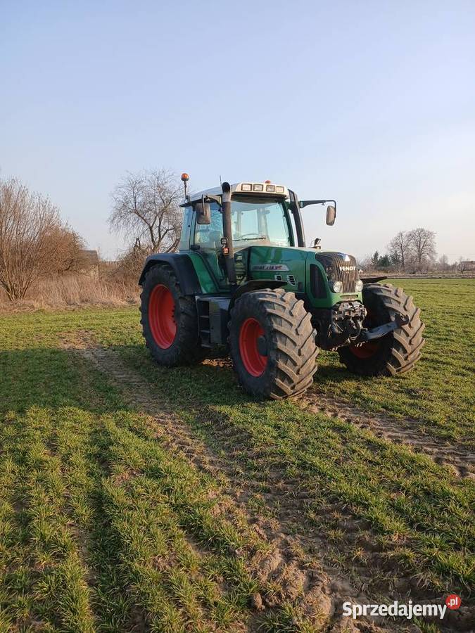 FENDT 818 VARIO tms Umowa kupna sprzedaży Fendt Kraśnik