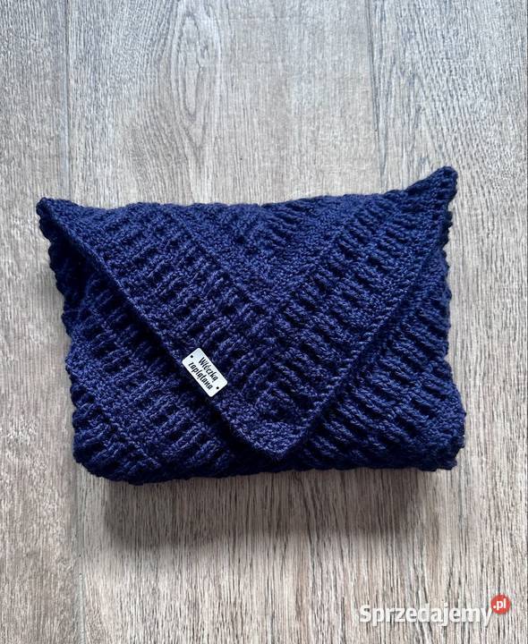 Ciepła chusta szydełkowa