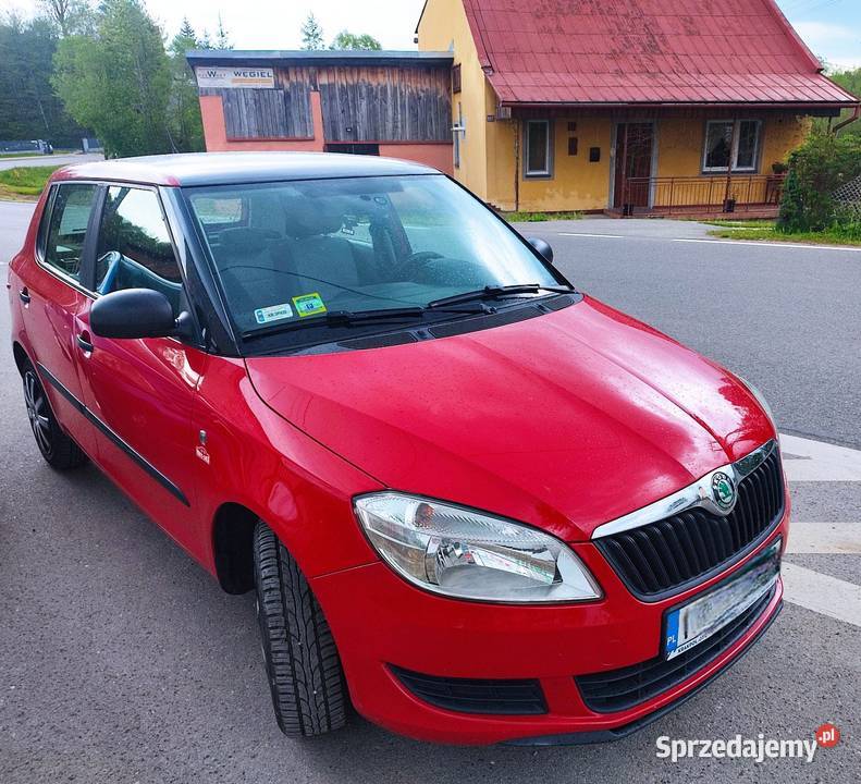 Ładna nie zgnita Skoda Fabia 12 benzyna 2012 Domaradz