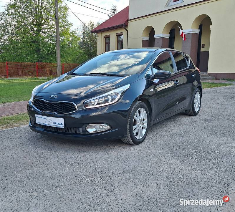 Kia Ceed 14 100 z Niemiec bezwypadek serwis sprowadzony