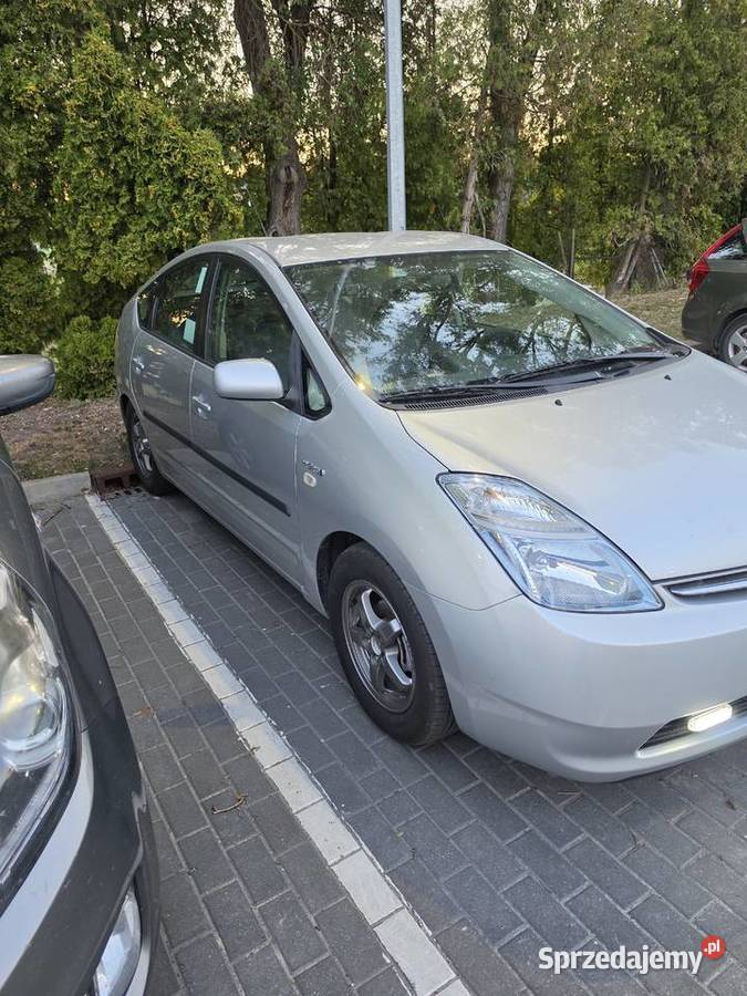 Toyota prius Samochody osobowe