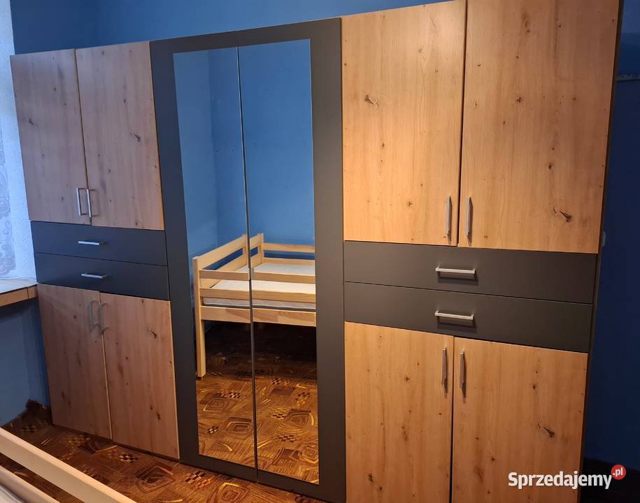 Szafa ośmiodrzwiowa Taiga 272 Lublin