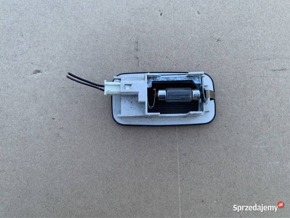 60607883 lampka podsufitki kabiny Fiat 500 Alfa Szczecin sprzedam