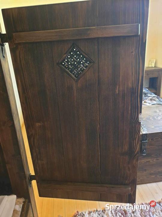 Naturalne oryginalne meble z metalowymi okuciami Meble do sypialni pomorskie Bolszewo