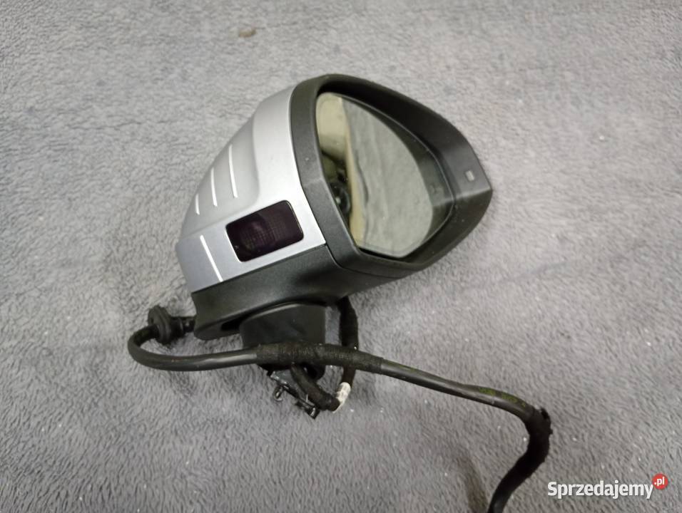 Lusterko prawe audi a4 b9 lift LZ7G osobowe Niechanowo