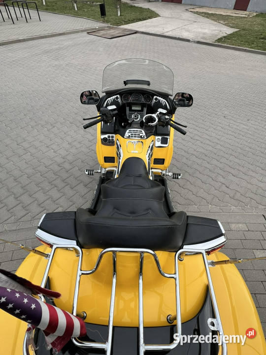 Honda Gold Wing Rok produkcji 2010 mazowieckie sprzedam