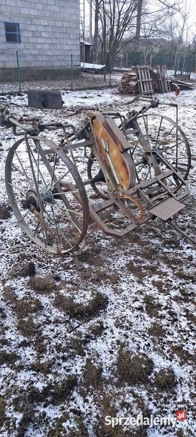Stara Przetrząsarka do siana figaczka Zgrabiarki i przetrząsacze