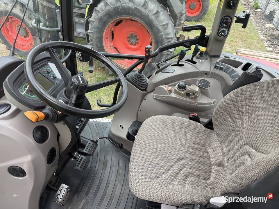 Ciągnik rolniczy Case Farmall 115 łódzkie Lututów
