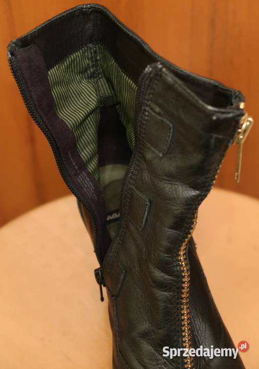 Do sprzedania mam damskie buty botki firmy Siedlce sprzedam