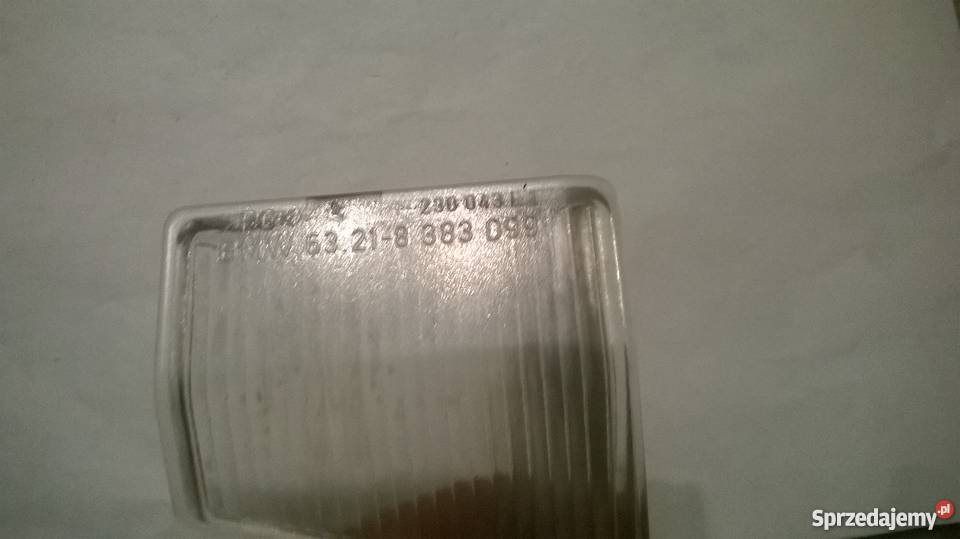 Klosz lampy podświetlenia bagażnika BMW E46 Poręba