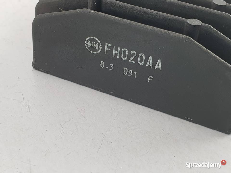 Regulator Napiecia Triumph Speed Triple 1050 Łódź