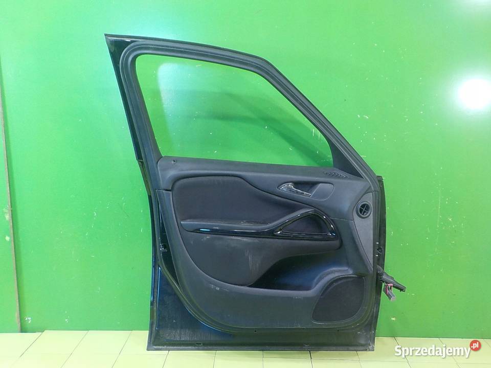 OPEL ZAFIRA C 20 CDTI AUT 13r 5D drzwi lewe Suków