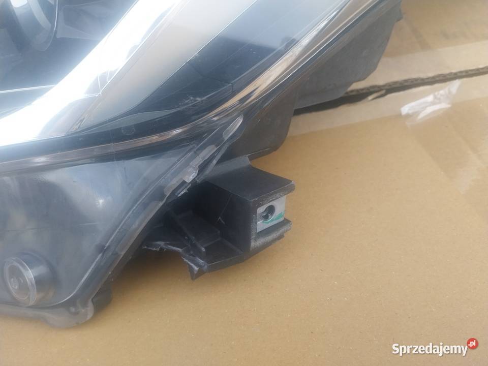 Lampa lewy przód Toyota chr 1619 Goszczyn