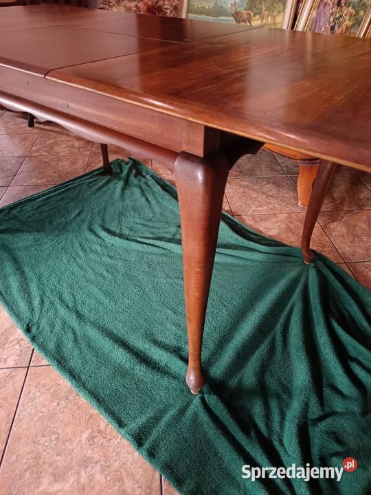 Stół ludwikowski rozkładany i 4 krzesła Lipno