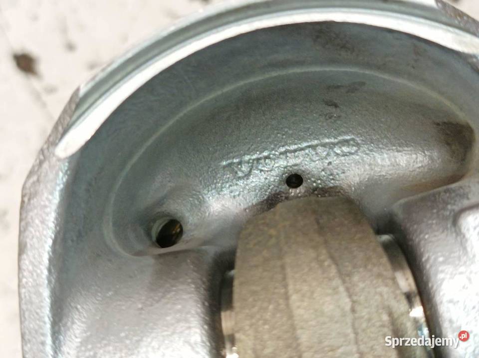 TŁOK KORBOWÓD 82L187 20 D HDI D3 D4 Volvo V40 II