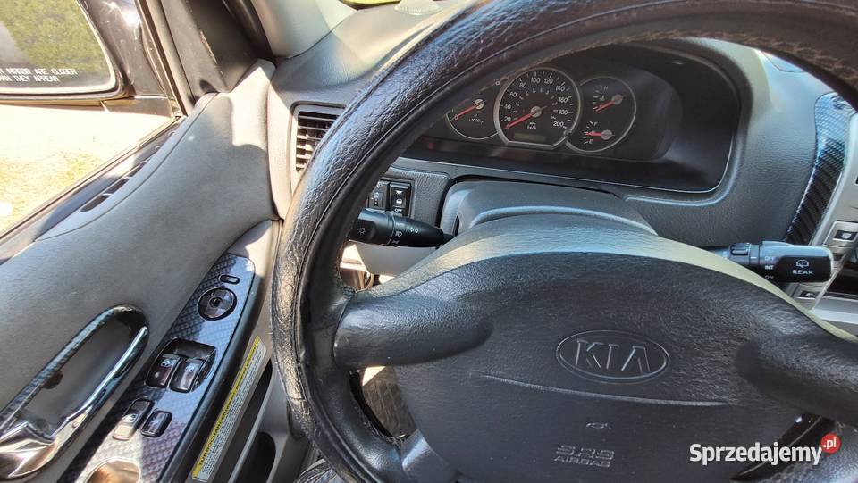 Kia Carnival diesel hak van minivan kampervan