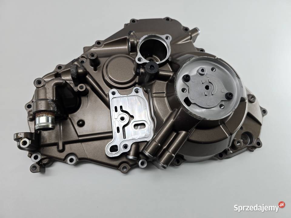 Dekiel Sprzegla Pokrywa Obudowa Honda Crf 1000 sprzedam