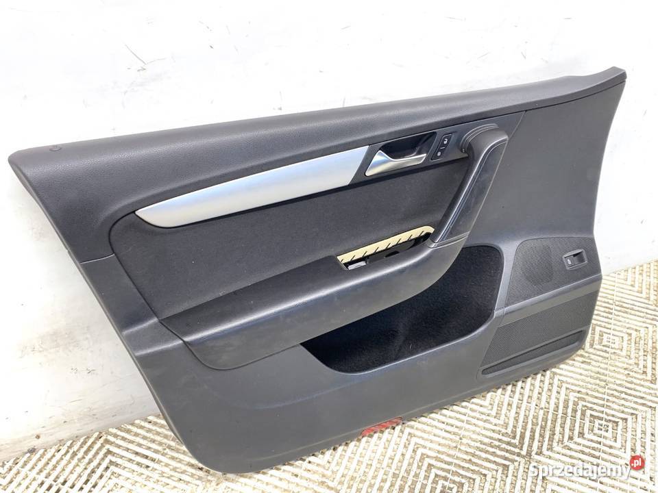 BOCZEK DRZWI LEWY PRZÓD VW PASSAT B7 Kombi 1015