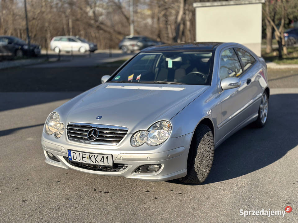 Mercedes C180 W203 polift zadbany bez rdzy klima 1796cm3 dolnośląskie Wrocław