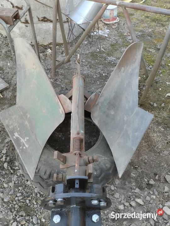 pług obrotowy do traktorka Osmolice Drugie