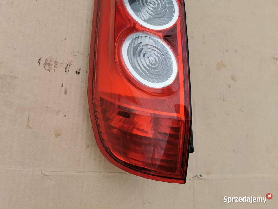 Lampa tył lewa Ford fiesta mk6 lift 3D 3 drzwi Sieraków