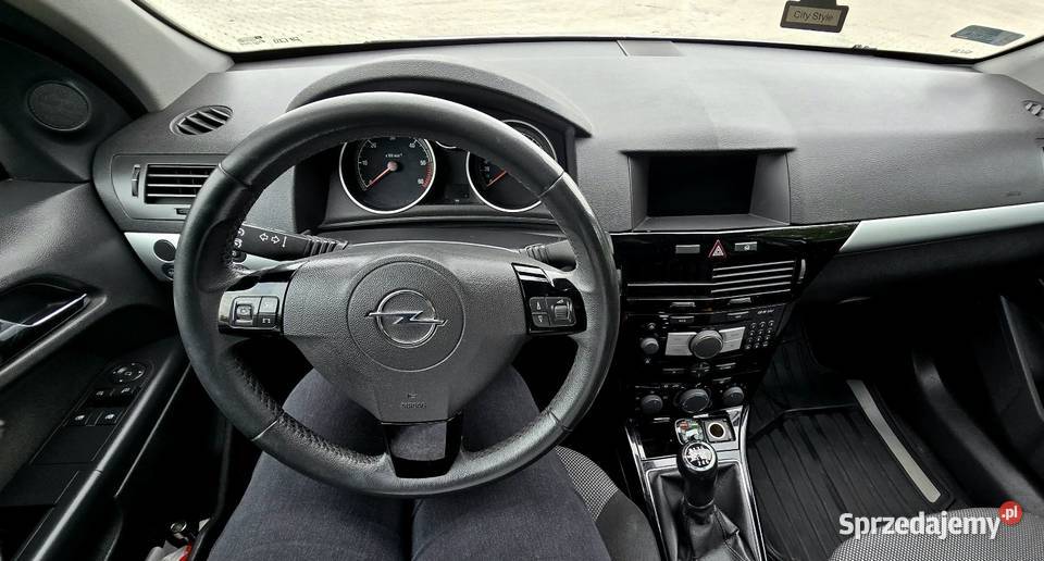 Opel Astra H III Kombi 2010 17 CDTI Przegląd gniazdo AUX Bytom