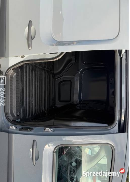 Kangoo 3 miejscowe skrzynia 6 biegowa Jelcz-Laskowice