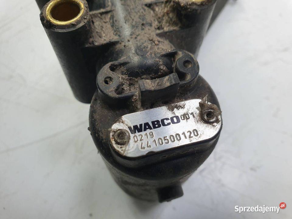 CZUJNIK POZIOMOWANIA IVECO DAILY 35S18 Części samochodowe Lipno