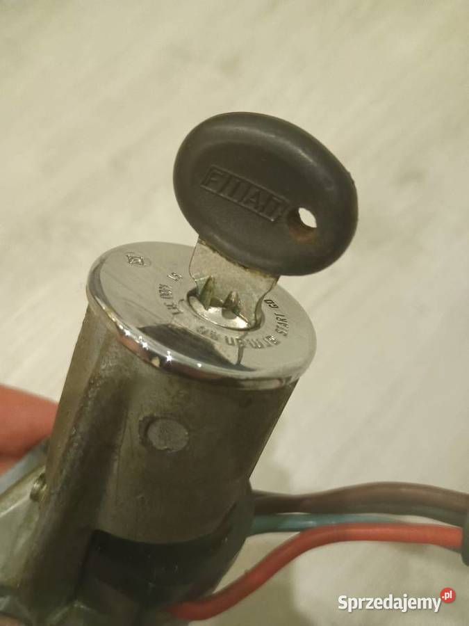 Stacyjka Fiat 126p z oryginalnym kluczykiem 4 Nysa