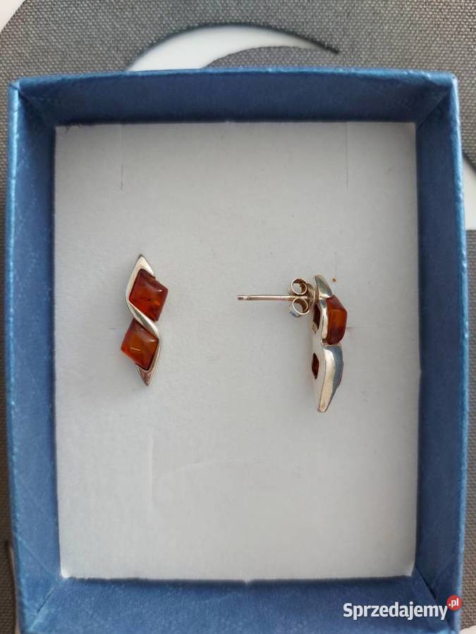 Srebrne wkrętki kolczyki z bursztynem małopolskie Olkusz