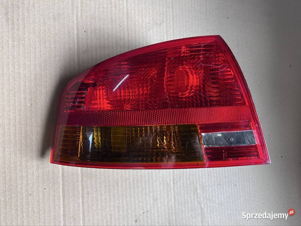 Lampa lewy tył Audi a4 b7 sedan TYC Grudziądz
