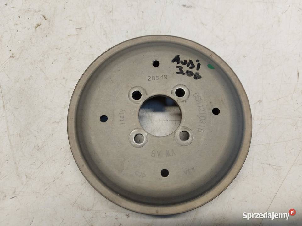 Audi 30 TDI Koło pasowe pompy wody 06M121031D