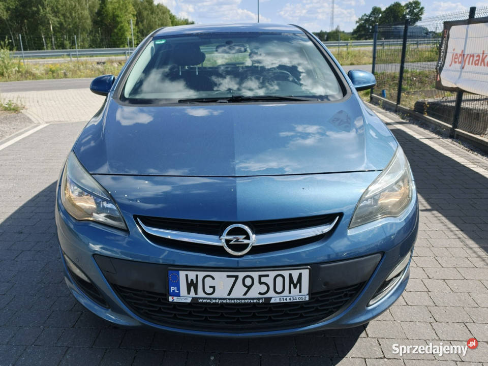 Opel Astra J 20092019 Rok produkcji 2014 sprzedam